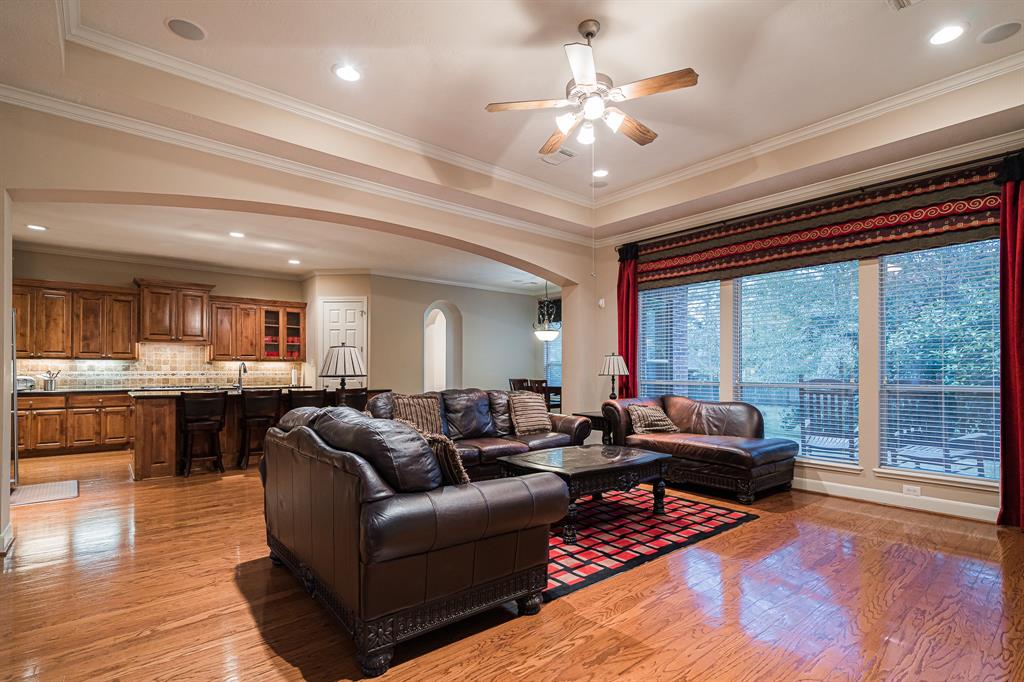 Sugar Land TX Homes for Sale​ - Reland Homes Group - Living Room
